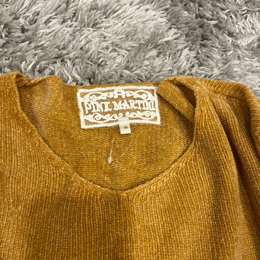 Mustard Knit Top - Picture 3 of 3